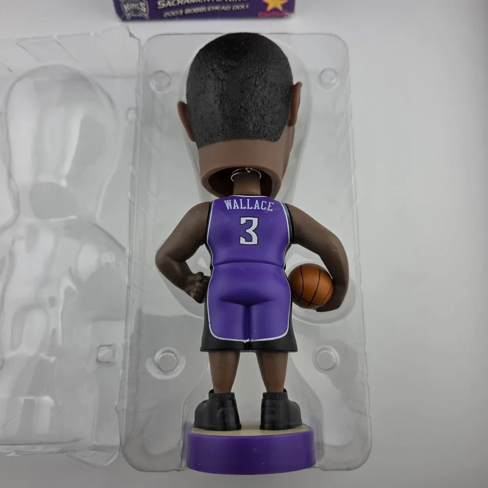 Gerald Wallace Sacramento Kings 2003 Bobblehead Doll Carl's Jr NBA Purple Jersey